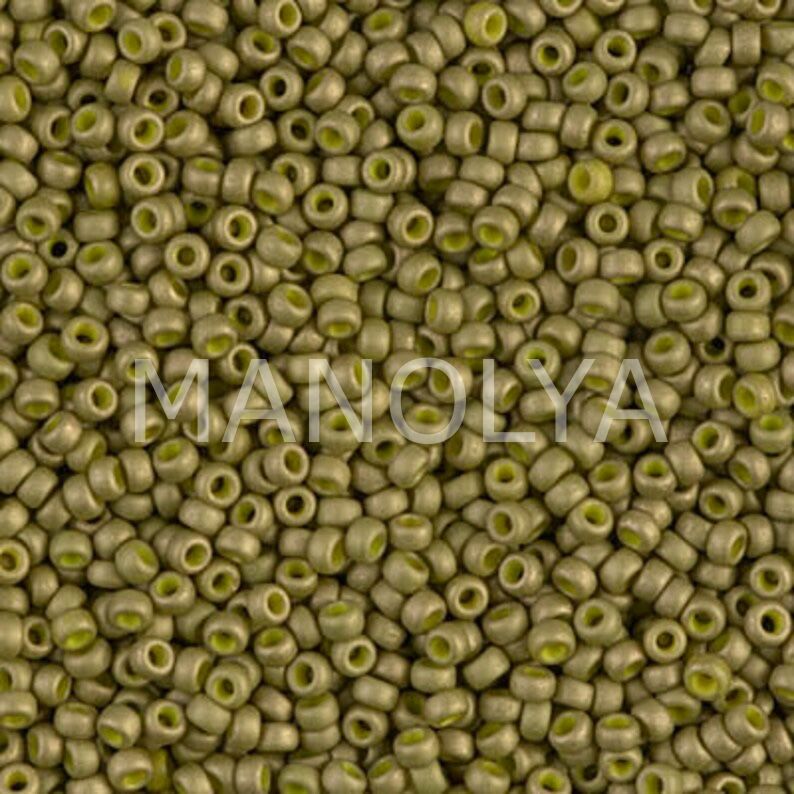11-92032 MIYUKI SEEDBEADS MATTE OPAQUE GOLDEN OLIVE LUSTER