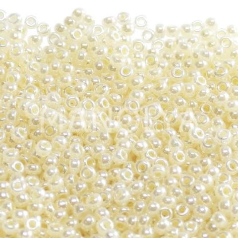 11-9527 MIYUKI SEEDBEADS BUTTER CREAM CEYLON