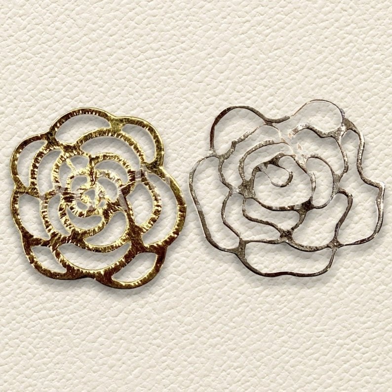 3,5x3,5cm. YASSI GÜL APARAT